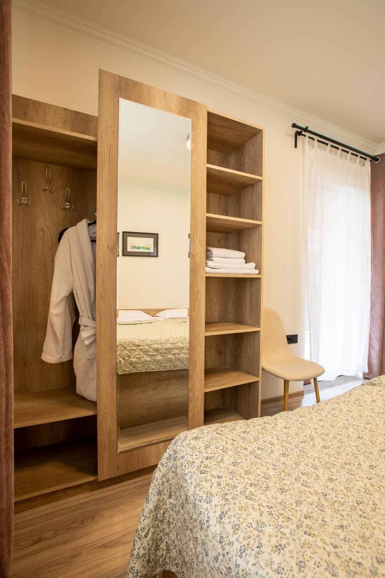 Guest House La Maison Mestia Extérieur photo